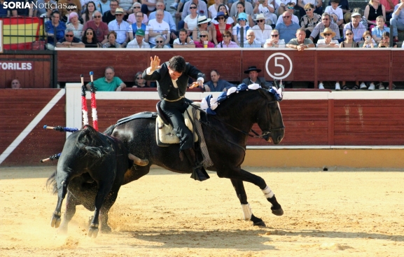 GALERÍA | El caballo y el toro imperan en San Benito