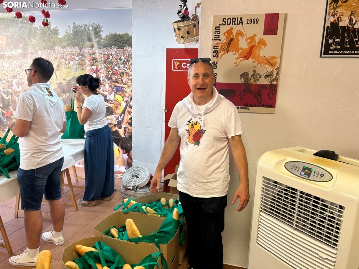 Fotos: Los sorianos acuden en masa a las cuadrillas para recoger sus tajadas del Domingo de Calderas