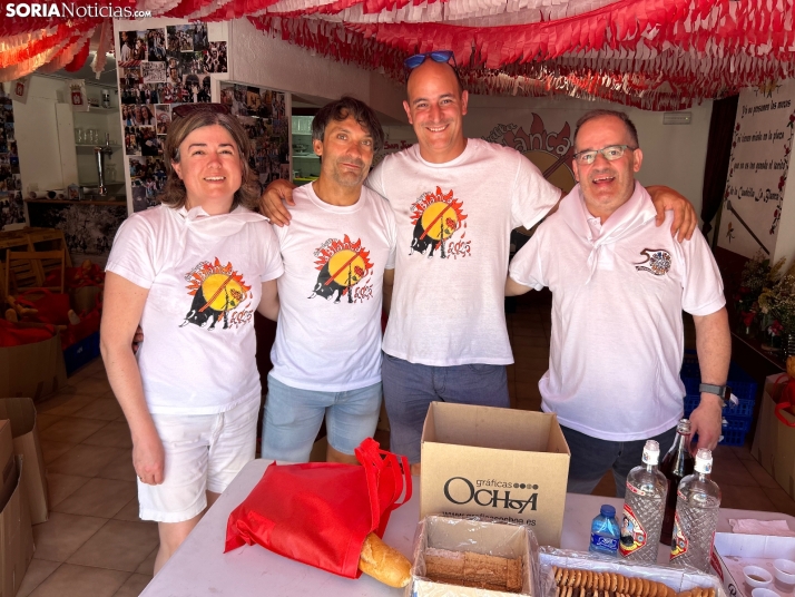 Fotos: Los sorianos acuden en masa a las cuadrillas para recoger sus tajadas del Domingo de Calderas