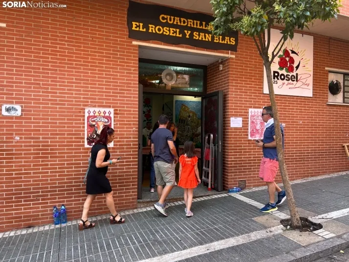 Fotos: Los sorianos acuden en masa a las cuadrillas para recoger sus tajadas del Domingo de Calderas