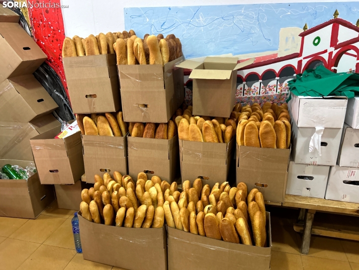 Fotos: Los sorianos acuden en masa a las cuadrillas para recoger sus tajadas del Domingo de Calderas