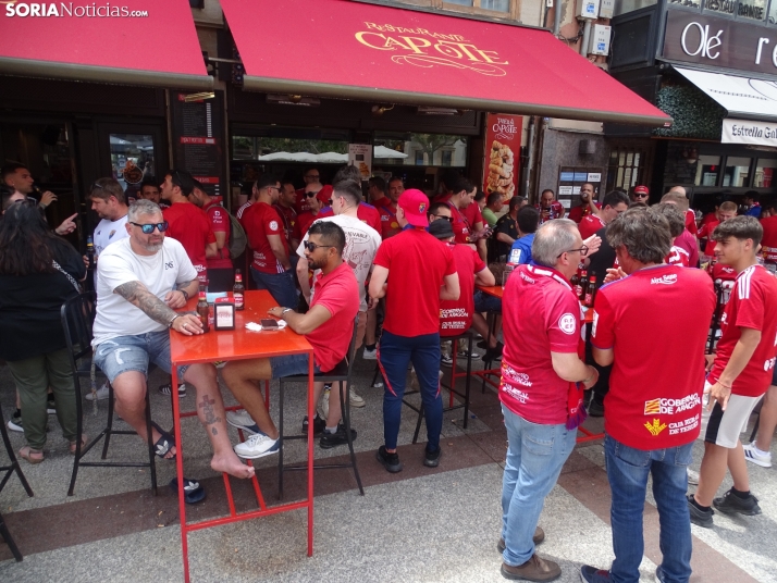 FOTOS | Soria se ti&ntilde;e bermeja