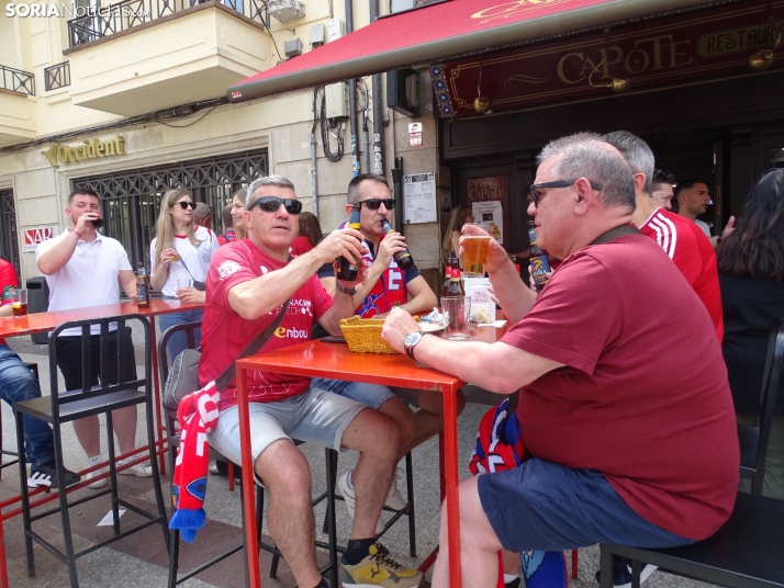 FOTOS | Soria se ti&ntilde;e bermeja