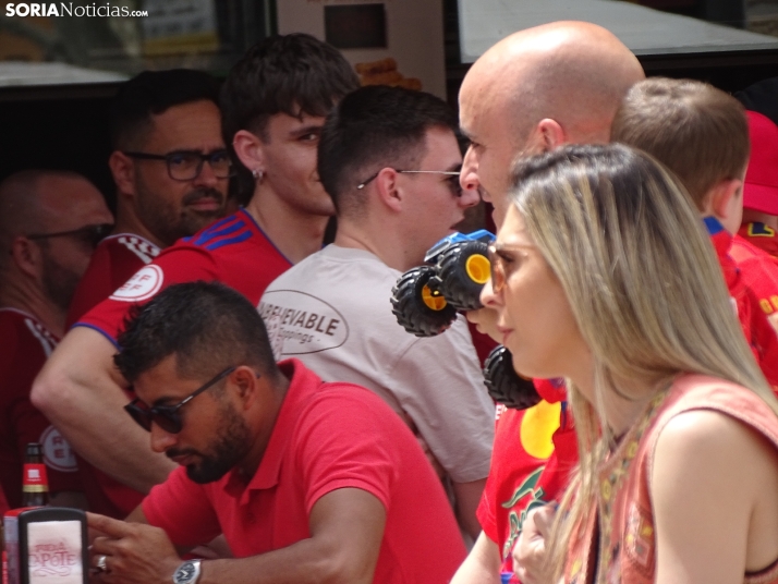 FOTOS | Soria se ti&ntilde;e bermeja