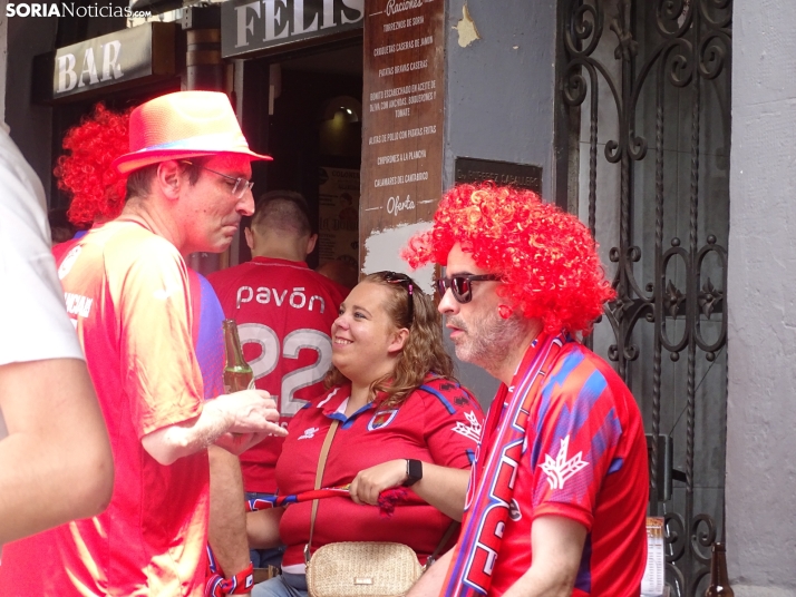 FOTOS | Soria se ti&ntilde;e bermeja