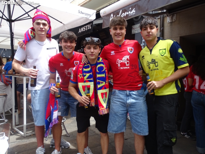 FOTOS | Soria se ti&ntilde;e bermeja