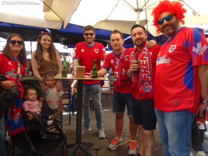 FOTOS | Soria se ti&ntilde;e bermeja