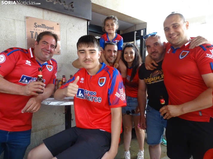 FOTOS | Soria se ti&ntilde;e bermeja