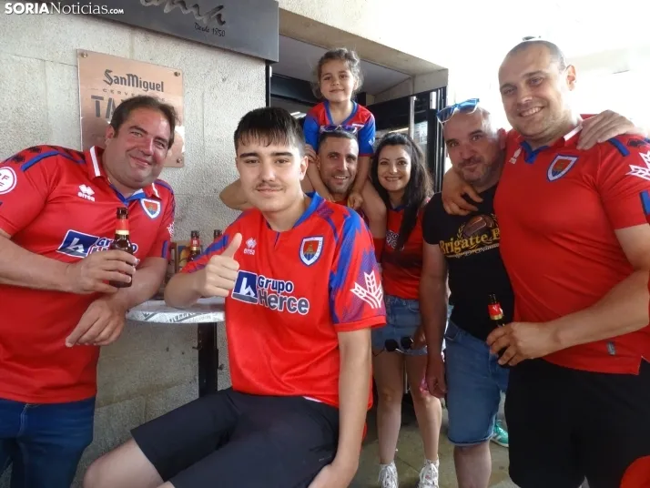 FOTOS | Soria se ti&ntilde;e bermeja