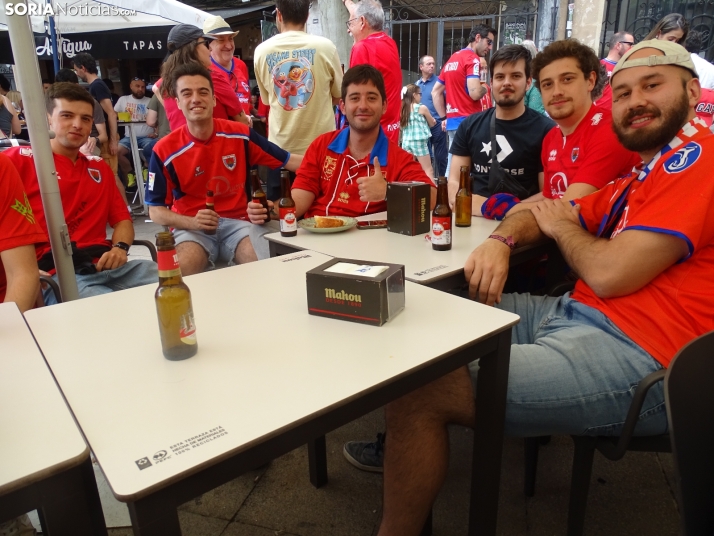 FOTOS | Soria se ti&ntilde;e bermeja