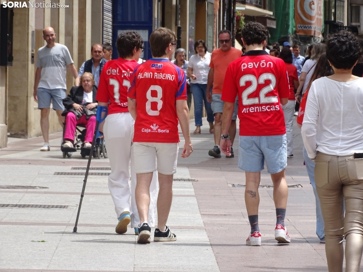 FOTOS | Soria se ti&ntilde;e bermeja