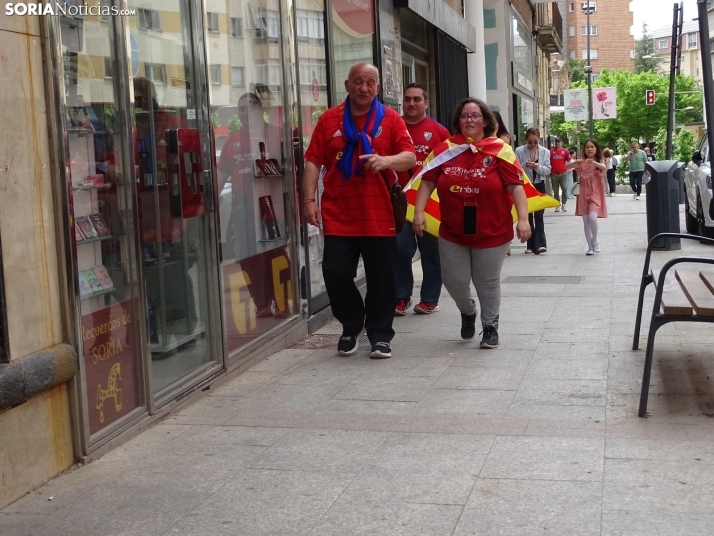 FOTOS | Soria se ti&ntilde;e bermeja