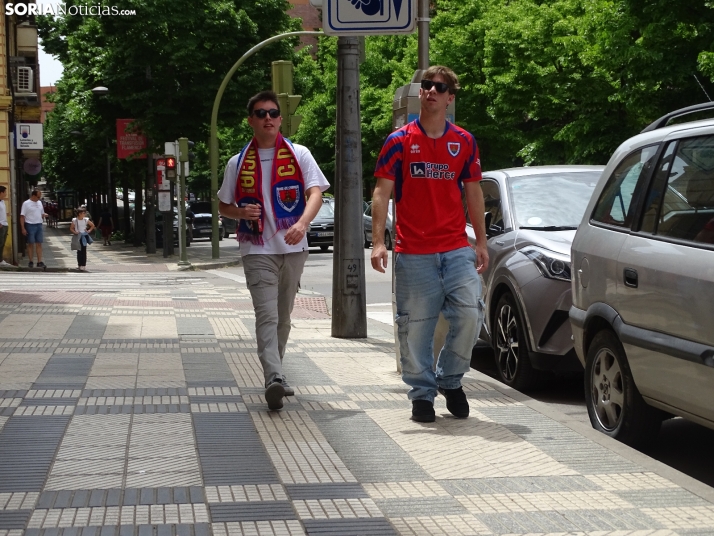 FOTOS | Soria se ti&ntilde;e bermeja