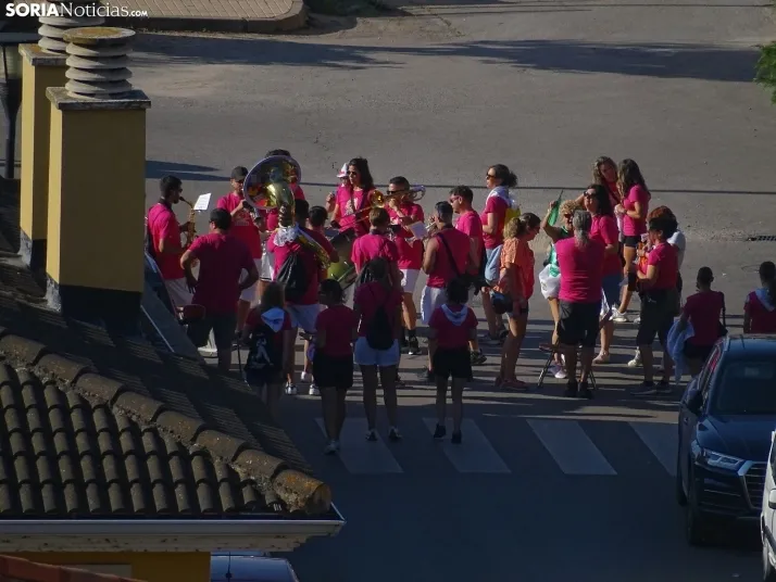 Las chicas de Santiago, en su ronda. /PC
