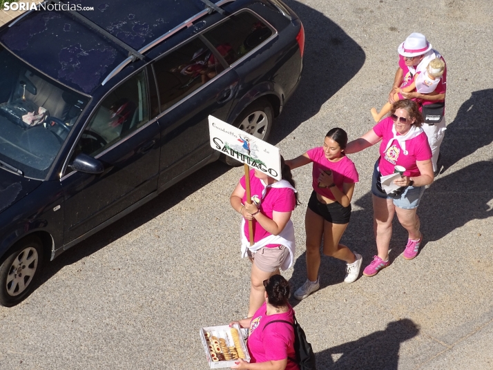 Las chicas de Santiago, en su ronda. /PC