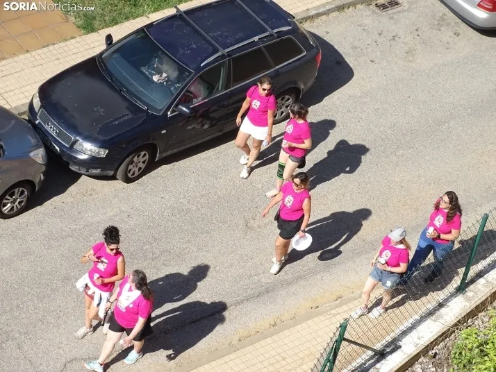 Las chicas de Santiago, en su ronda. /PC