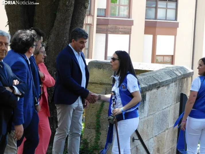 Galer&iacute;a | Los jurados y juradas reciben un sentido homenaje antes del comienzo de las fiestas de San Ju