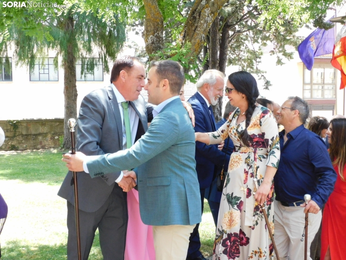 Galer&iacute;a | Los jurados y juradas reciben un sentido homenaje antes del comienzo de las fiestas de San Ju