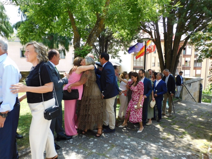 Galer&iacute;a | Los jurados y juradas reciben un sentido homenaje antes del comienzo de las fiestas de San Ju