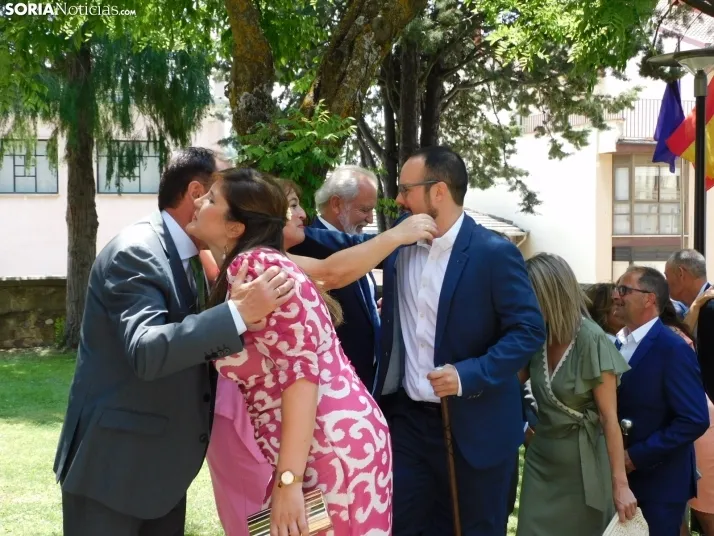 Galer&iacute;a | Los jurados y juradas reciben un sentido homenaje antes del comienzo de las fiestas de San Ju