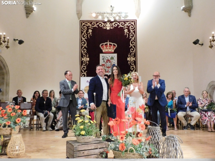 Galer&iacute;a | Los jurados y juradas reciben un sentido homenaje antes del comienzo de las fiestas de San Ju