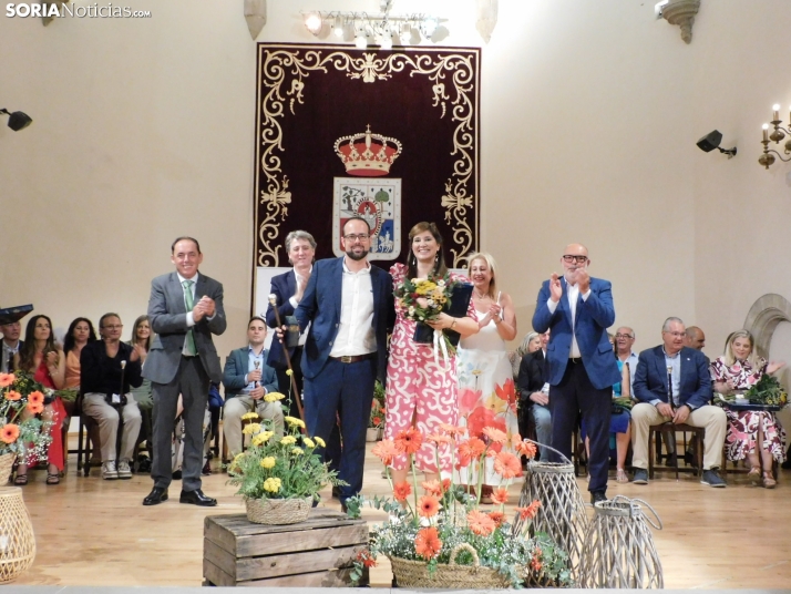 Galer&iacute;a | Los jurados y juradas reciben un sentido homenaje antes del comienzo de las fiestas de San Ju