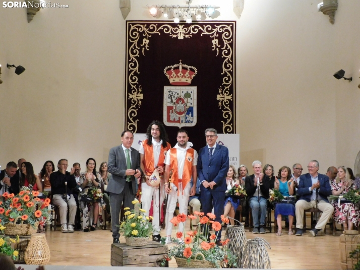 Galer&iacute;a | Los jurados y juradas reciben un sentido homenaje antes del comienzo de las fiestas de San Ju