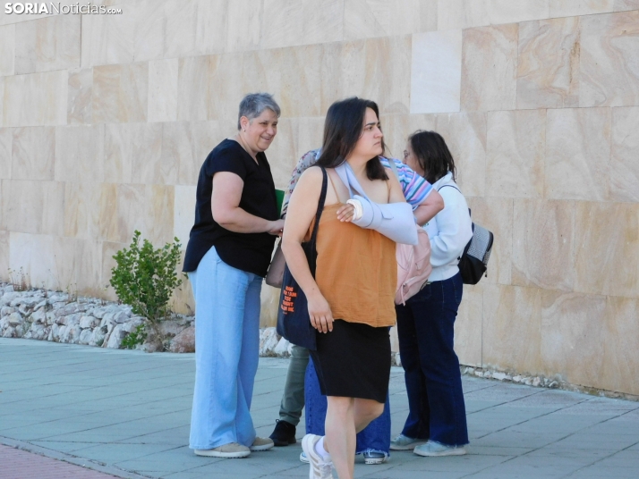 Cientos de aspirantes se examinan en Soria para optar a una plaza de Auxiliar Administrativo de la Junta de Ca