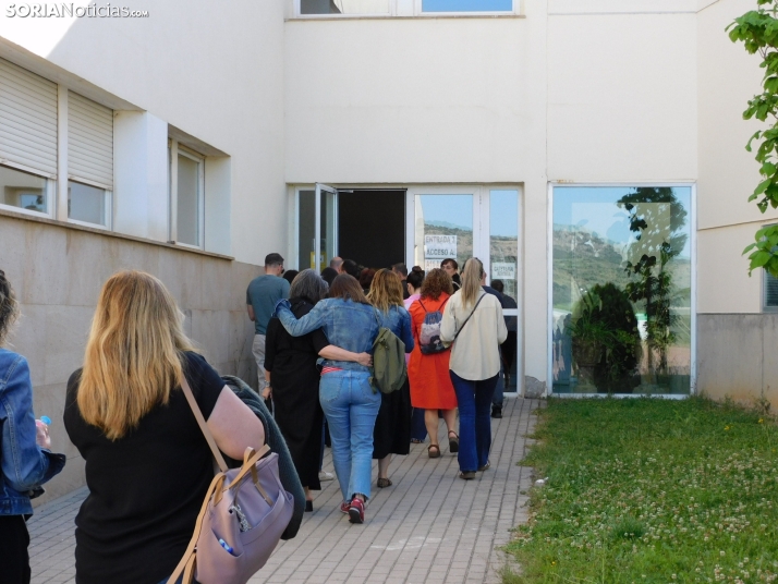 Cientos de aspirantes se examinan en Soria para optar a una plaza de Auxiliar Administrativo de la Junta de Ca