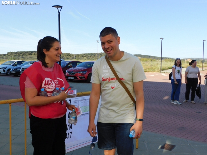 Cientos de aspirantes se examinan en Soria para optar a una plaza de Auxiliar Administrativo de la Junta de Ca