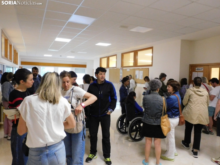 Cientos de aspirantes se examinan en Soria para optar a una plaza de Auxiliar Administrativo de la Junta de Ca