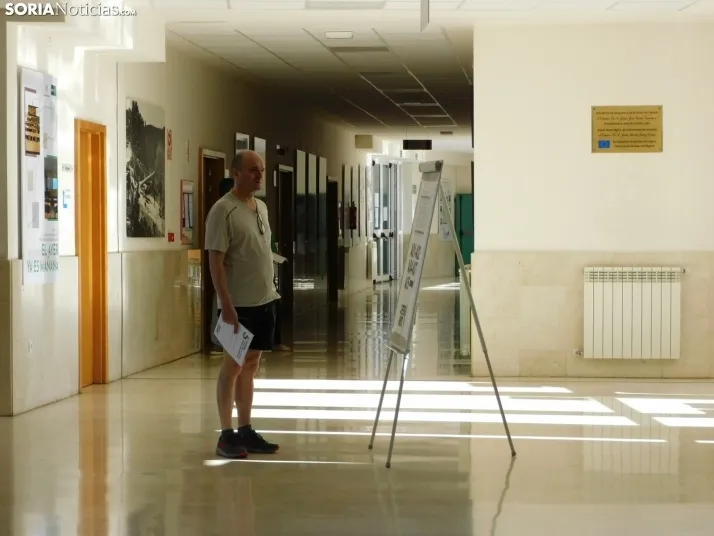 Cientos de aspirantes se examinan en Soria para optar a una plaza de Auxiliar Administrativo de la Junta de Ca
