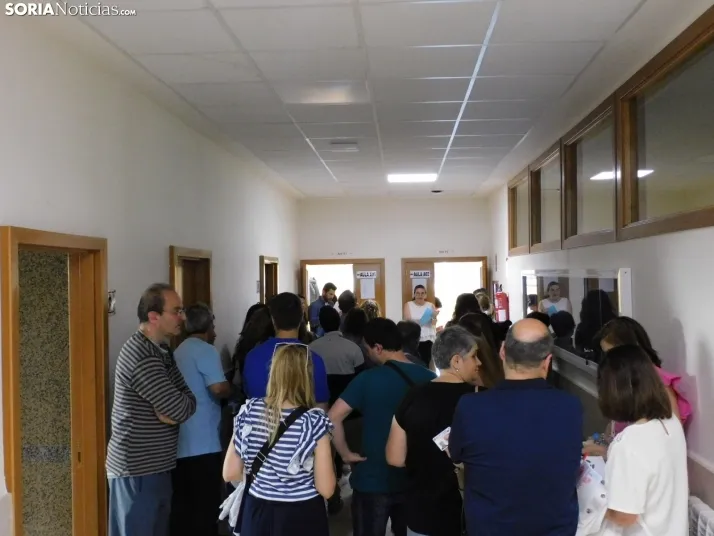 Cientos de aspirantes se examinan en Soria para optar a una plaza de Auxiliar Administrativo de la Junta de Ca