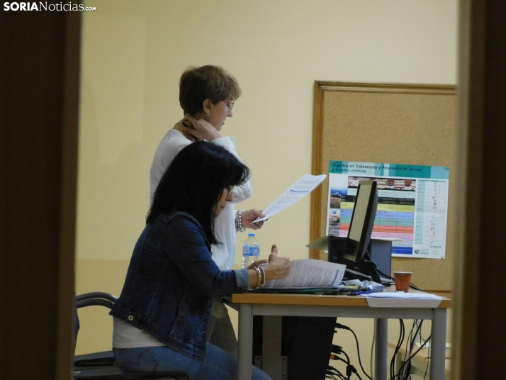 Cientos de aspirantes se examinan en Soria para optar a una plaza de Auxiliar Administrativo de la Junta de Ca