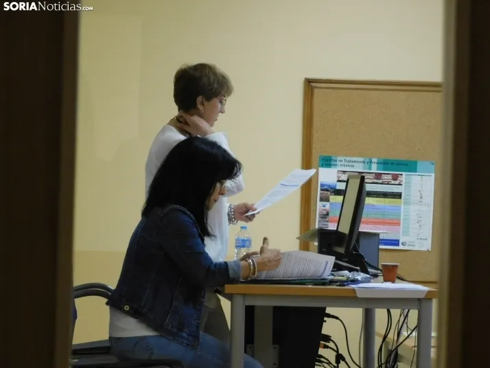 Cientos de aspirantes se examinan en Soria para optar a una plaza de Auxiliar Administrativo de la Junta de Ca