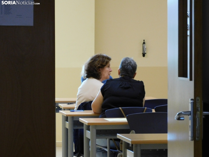 Cientos de aspirantes se examinan en Soria para optar a una plaza de Auxiliar Administrativo de la Junta de Ca