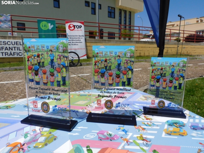 Fotos: Entrega de premios y diplomas en el Parque Infantil de Tr&aacute;fico de Soria