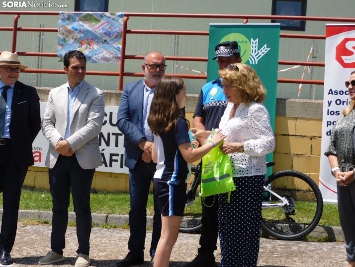 Fotos: Entrega de premios y diplomas en el Parque Infantil de Tr&aacute;fico de Soria