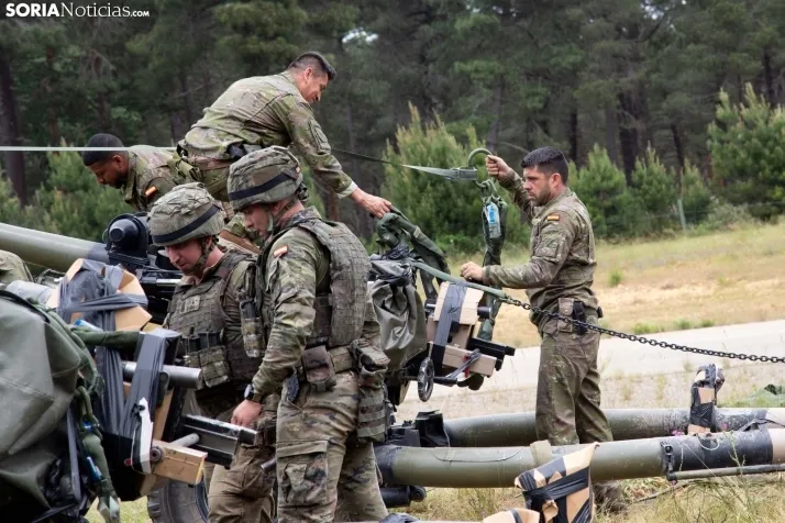 Ejercicio aéreo militar en Navaleno
