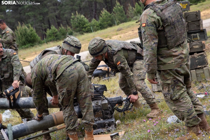 Ejercicio aéreo militar en Navaleno