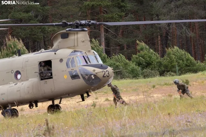Ejercicio aéreo militar en Navaleno