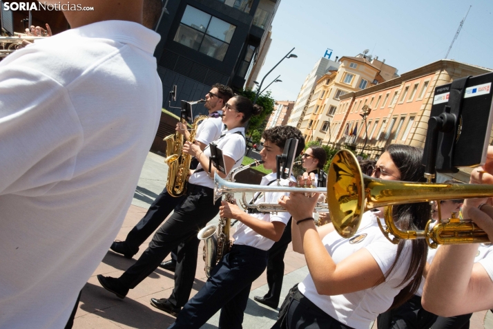 Lunes de Bailas 2025