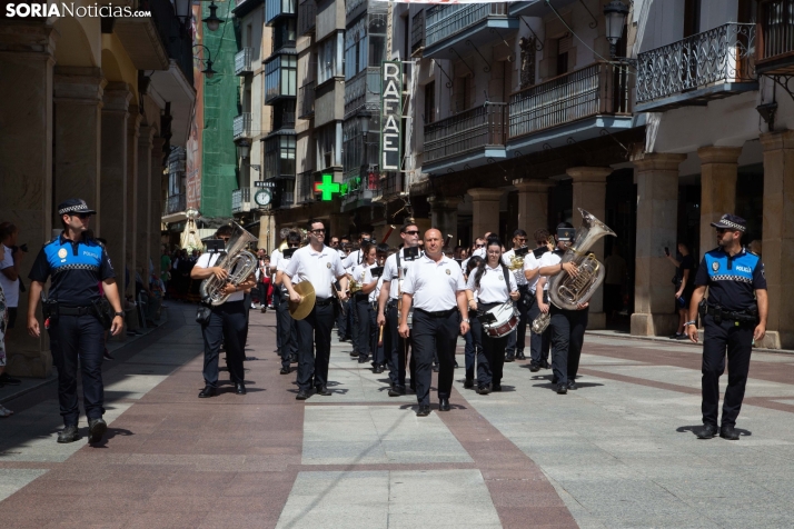 Lunes de Bailas 2025