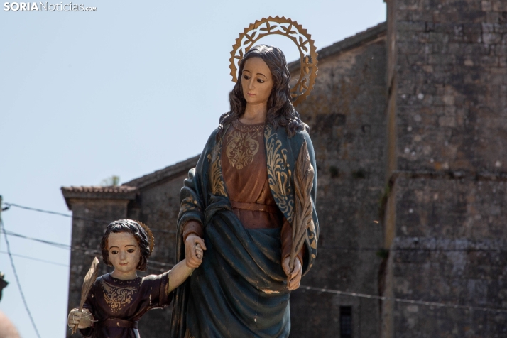 Procesión en honor a San Quirico y Santa Julita
