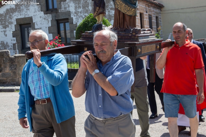 Procesión en honor a San Quirico y Santa Julita