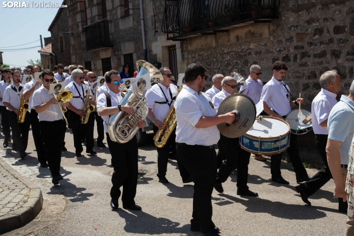 Procesión en honor a San Quirico y Santa Julita
