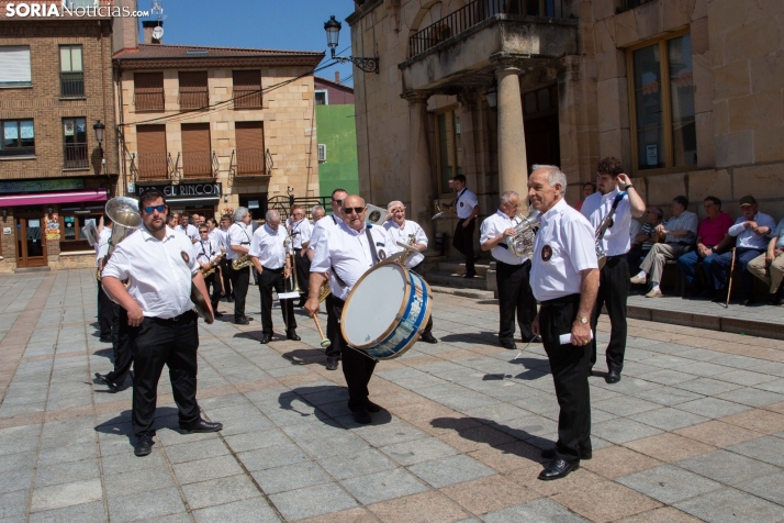 Procesión en honor a San Quirico y Santa Julita