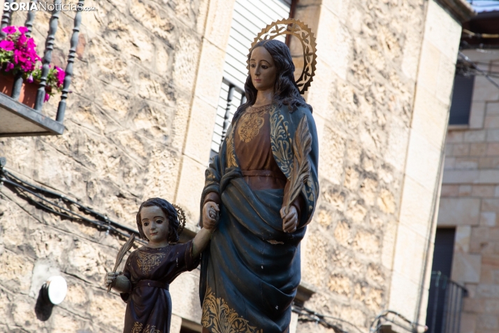 Procesión en honor a San Quirico y Santa Julita