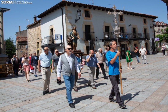 Procesión en honor a San Quirico y Santa Julita