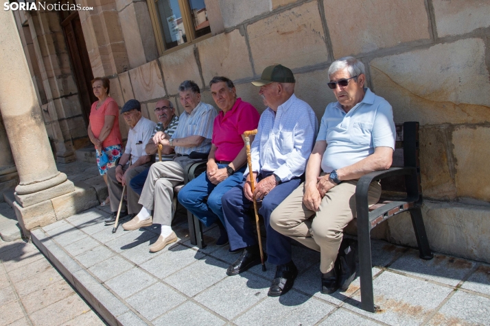 Procesión en honor a San Quirico y Santa Julita